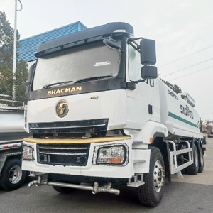Camión Cisterna Shacman 6x4 de China para Limpieza de Carreteras y Control de Polvo con Función de Aspersión de Agua de 30000 Litros - Product Image 2
