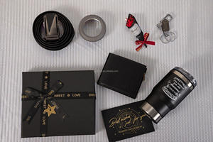 Set regalo da uomo da 7 pezzi con cintura <span class=keywords><strong>a</strong></span> portafoglio tazza da caffè Set regalo di <span class=keywords><strong>san</strong></span> <span class=keywords><strong>valentino</strong></span> <span class=keywords><strong>per</strong></span> i <span class=keywords><strong>regali</strong></span> di compleanno del padre del marito - Product Image 3