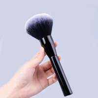 Kuas Bedak Besar Grosir dengan Logo Custom, Gagang Hitam, Kuas Makeup Blush Lembut untuk Label Pribadi, Kuas Makeup Bedak Besar dan Tebal