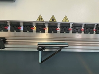 Presse plieuse hydraulique CNC 100T 3200mm pour tôles métalliques avec contrôleur Delem