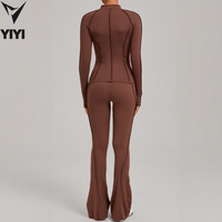 Ensembles de vêtements de sport pour femmes très demandés : vestes à manches longues, ensembles 3 pièces, logo personnalisé pour la gym, le yoga, la course à pied et l'entraînement
