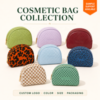 Pochette cosmétique en cuir PU texturé multicolore, sac à maquillage demi-lune, trousse de toilette de voyage, logo personnalisé, vente en gros, fabricant OEM
