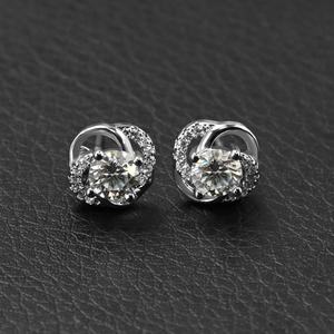 18K Gold Plated Twist Halo Moissanite <b>Stud</b> <b>Earrings</b> 1CT 5MM D VVS1 Women's Bridal <b>Earrings</b> Wholesale Custom - Product Image 1