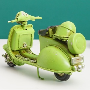 Modellino di Moto in Metallo Vintage Decorazione per la Casa <span class=keywords><strong>Arte</strong></span> <span class=keywords><strong>e</strong></span> Artigianato per Caffetteria Compleanno Scooter - Product Image 2