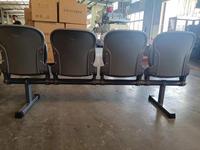 2025 Chaises pliantes sport Siège de stade à cinq rangées sans accoudoirs pour salle de sport