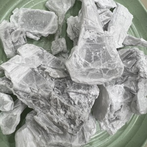 แมกนีเซียมคลอไรด์เกรดอุตสาหกรรมที่มีความบริสุทธิ์สูง99% บล็อกปราศจากน้ำที่มีผิวด้านนอกออก - Product Image 1