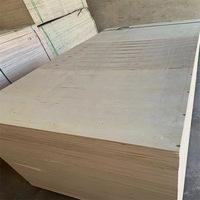 Planches d'emballage multicouches en contreplaqué peuplier et caisses/palettes en bois, planches de sous-couche sans fumigation, réductions en gros depuis la Chine
