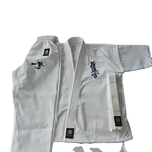 Vente en gros Usine en Chine Uniforme de karaté Gi en tissu Kyokushin blanc Approuvé WKF <span class=keywords><strong>Kata</strong></span> Gold Master directement du fournisseur - Product Image 5