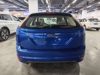 Ford Focus d'occasion 2012, version classique 1.8L manuelle, version Fashion, conduite à gauche, voiture familiale d'occasion pour le marché africain