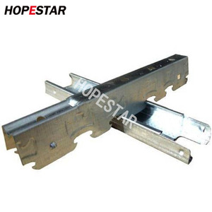 Canal en acier <span class=keywords><strong>U</strong></span> C Strut Channel Galvanized Steel C Channel Iron - Product Image 1