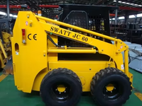JC60 Skid Steer Loader 850kg Beban Terukur 48kW Mesin Diesel 0.4~0.5m³ Bucket Skid Steer Roda Kompak untuk Konstruksi