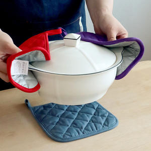 Maniques de cuisine en coton 18x18 cm, couleur unie, résistantes à la chaleur, pour four, lavage à la main uniquement - Product Image 2