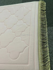 Tapis de prière Sejadah pour musulmans, design marocain, extra épais, confortable, de haute qualité, en velours doux, motif brodé, mousse - Product Image 5