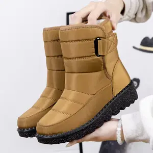 Botas de invierno de algodón de talla grande al por mayor, nuevas botas de nieve cálidas y modernas para mujer, botas impermeables para mujer