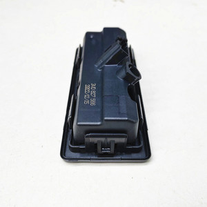 Poignée de hayon VW, loquet de déverrouillage du coffre 3V0857566, pièce de rechange en plastique noir - Product Image 4