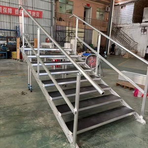 Escalera Modular para Escenarios - Escalones de Aluminio de 4 Niveles para Plataformas de Eventos de Fácil Montaje - Product Image 5