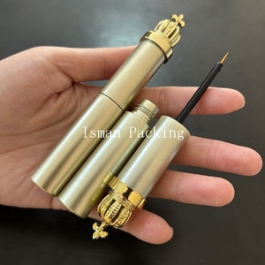 Tube de <span class=keywords><strong>mascara</strong></span> ISMAN Luxury 8ml Golden Crown vide, flacon de sérum pour la croissance des cils Queen, vente en gros, étiquette privée, fabrication sur mesure, usine professionnelle - Product Image 2