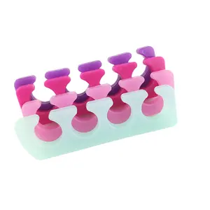 Wholesale High Quality 3.7 Inch Silicone Gel Toe Nail Separator Soft Feet Beauty Care Tool Safety Toe Stretcher