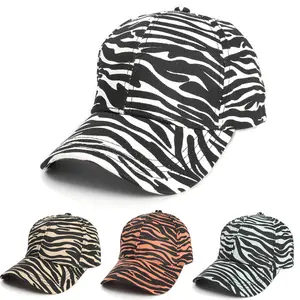 Topi bisbol pria dan wanita, topi bisbol dengan Visor melengkung kasual modis ekor kuda terbuka bagian belakang keras motif Zebra kustom
