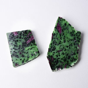 Cristal Hola al por mayor: Rodajas de gemas rojas y verdes talladas a mano, de alta calidad, estilo bohemio, forma irregular, regalo de recuerdo. - Product Image 2