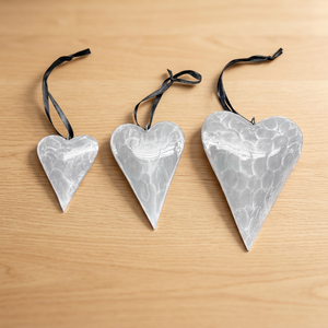 Decoración Colgante de Corazón Pulido, Adorno Rústico de Corazón Blanco, Decoración de Corazón de Mármol de Lujo, Adorno de Corazón de Piedra Hecho a Mano - Product Image 2