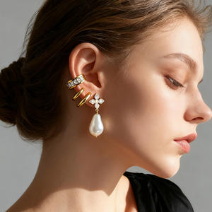 Supports de boucles d'oreilles en acier inoxydable, forme poire, plaqués or 18 carats, étanches, pour la fabrication de bijoux - Product Image 1