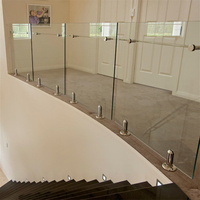 Balustrade intérieure en acier inoxydable et verre trempé, cadre fin sans cadre avec rampe à tiges pour escalier de villa et salon
