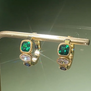 Orecchini a Clip Geometrici Bicolore per Donne, Accessori per Orecchie Semplici e alla Moda per Uso Quotidiano - Product Image 2