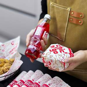 กระดาษห่ออาหารปลอดภัยสำหรับอาหาร ผลิตตามสั่ง ขายส่ง เป็นมิตรกับสิ่งแวดล้อม สำหรับแฮมเบอร์เกอร์ พร้อมเฟรนช์ฟรายส์ แซนวิช บรรจุภัณฑ์สำหรับซื้อกลับบ้าน - Product Image 6