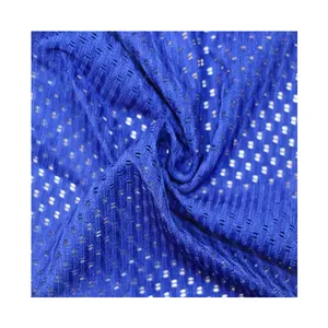 Sıcak satış tela triko tekstil çözgü örme % 100% katyonik Polyester örgü kumaş basketbol giysileri futbol forması