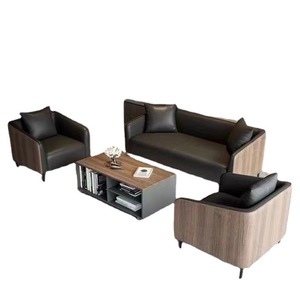 ชุดโซฟาผู้บริหารแบบทันสมัยฐานไม้พร้อมที่หุ้มหนังสังเคราะห์สำหรับโซฟาและโซฟาในสำนักงานที่บ้าน - Product Image 1
