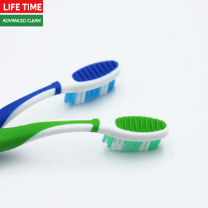 <span class=keywords><strong>Brosse</strong></span> à dents de haute qualité, 2 pièces, poils moyens de qualité supérieure, antidérapante, manche flexible, <span class=keywords><strong>brosse</strong></span> à dents pour adultes avec protection de la tête et couvercle - Product Image 2