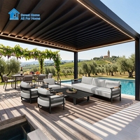 Pergola Bioclimatique Motorisée en Bois et Aluminium avec Toit Rétractable à Lames Orientables, Protection UV, Imperméable et Ombreggeuse - Idéale pour la Maison