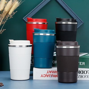 <span class=keywords><strong>Gobelet</strong></span> en acier inoxydable de 18oz isolé sous vide bouteille d'eau tasse à café <span class=keywords><strong>réutilisable</strong></span> avec couvercle personnalisation de <span class=keywords><strong>petite</strong></span> <span class=keywords><strong>quantité</strong></span> - Product Image 2