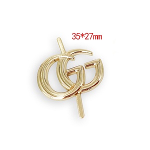 ป้ายเสื้อผ้าออกแบบพิเศษระดับพรีเมียม โลโก้โลหะแบรนด์ดัง โลโก้นักออกแบบสำหรับกระเป๋าถือ - Product Image 5