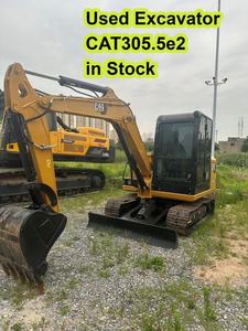 Excavatrice d'occasion Cat305.5E2, mini-pelleuse de 5,5 tonnes, excavatrice sur chenilles d'origine japonaise en bon état avec certifications CE et EPA, disponible en stock pour les travaux de terrassement. - Product Image 1