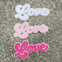 Op maat gemaakte handdoekborduurwerk Valentijnsdag patch gouden rand naai- of strijk-op liefde glitter chenille patches