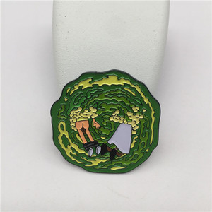 Pin de Solapa Personalizado con Diseño de Alfabeto Masónico, Vegetales, Chica con Palomitas, en Oro, Precio de Fábrica - Product Image 2
