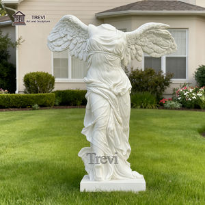 Scultura della Dea della Vittoria in Marmo Scolpita a Mano TREVI per Decorazione Esterna di Case Europee - Product Image 2