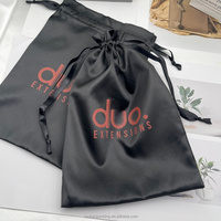 Sacs en satin noir 20*30cm avec cordon de serrage pour extensions de cheveux humains, sacs anti-poussière de luxe 100% cheveux vierges pour tressage