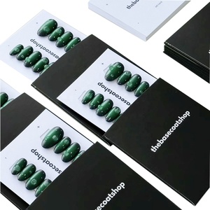 Carte de présentation personnalisée pour faux ongles à presser (mains et pieds) avec pochette en papier - Product Image 5