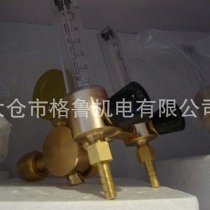 เครื่องปรับแรงดันอาร์กอนแบบท่อคู่พร้อมฟลอว์มิเตอร์ทองเหลือง 25MPa สำหรับเครื่องเชื่อม - Product Image 2