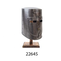 Casque ancien en fonte d'argent, casque de chevalier à armure médiéval pour la décoration de la maison, en vente