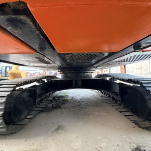Excavatrice sur chenilles d'occasion Hitachi ZX240, 24 tonnes, 95% neuve, pelle originale, moteur certifié EPA CE, modèle 2022, en vente - Product Image 6