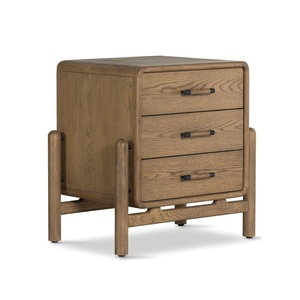 โต๊ะข้างเตียงไม้โอ๊คสำหรับโรงแรม พร้อมลิ้นชัก 3 ชั้น - Product Image 1