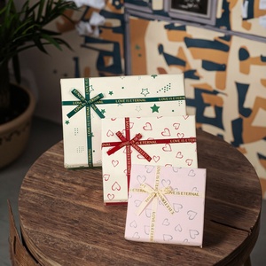 Boîte cadeau en papier spécial, petite et fraîche, avec nœud, couverture ciel et terre, à envoyer à la main, boîte vide pour petite amie, vente en gros - Product Image 1