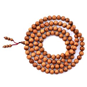 Vente en gros de perles de prière islamiques Riddhi Siddhi en bois de santal, perles en bois écologiques, parfum durable, forme personnalisable - Product Image 1