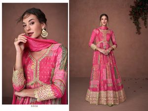 Robe en soie imprimée en organza de qualité supérieure avec broderie Anarkali Salwar Kameez pour mariage et fête - Product Image 5