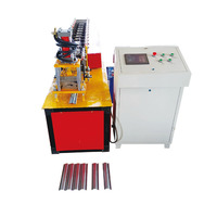 Machine de formage de tuiles à volets roulants ZhongChao en promotion pour acier coloré avec moteur et pompe, haute sécurité