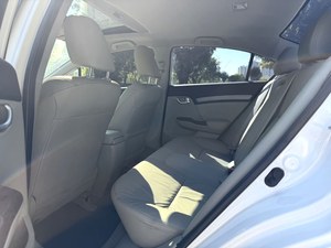 <span class=keywords><strong>Honda</strong></span> <span class=keywords><strong>Civic</strong></span> <span class=keywords><strong>1.8</strong></span> VTi Luxury Auto 2012 Usata, Berlina con Sedili in Pelle, Tetto Apribile, Prestazioni Sportive, Divertente e Affidabile - Product Image 5